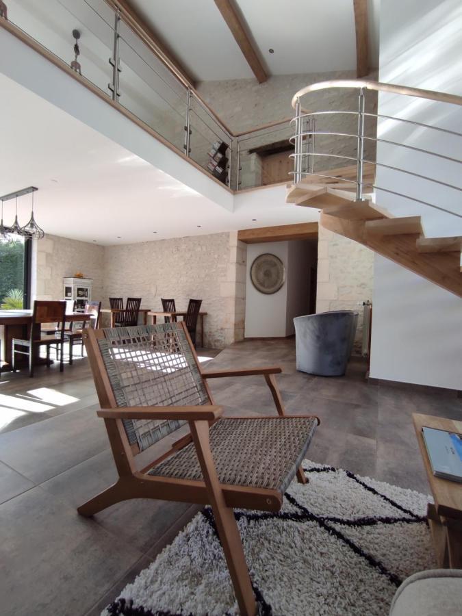 Chaniers Les Cuves - Saintes Bed & Breakfast エクステリア 写真