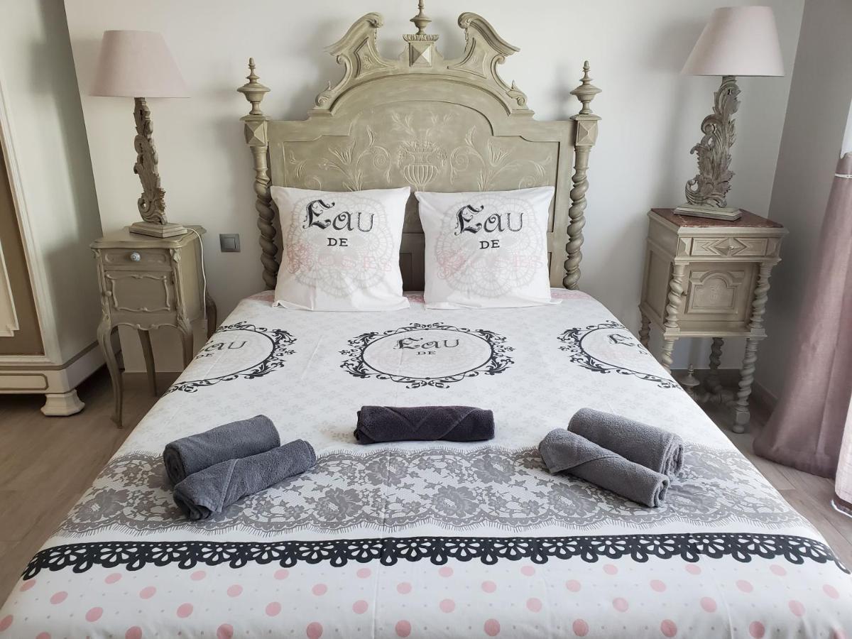Chaniers Les Cuves - Saintes Bed & Breakfast エクステリア 写真