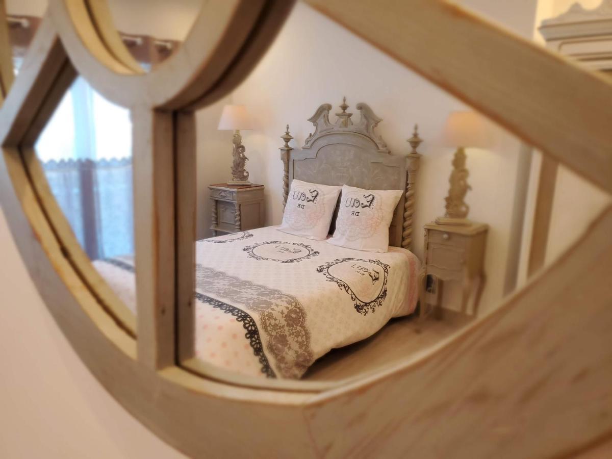 Chaniers Les Cuves - Saintes Bed & Breakfast エクステリア 写真